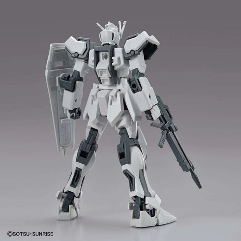 ENTRY GRADE 1/144 Gundam Base Limited Strike Gundam (Painting Model)
