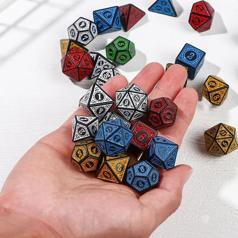 7pcs Set of RPG Celtic Pattern Dice 16mm - Various